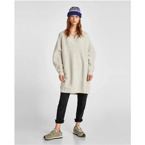 Zara long v-neck sweater dress - Picture 1 of 9